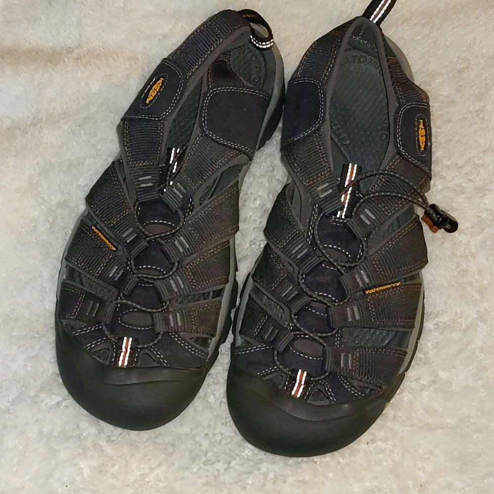 Men's Keen sandals 11.5